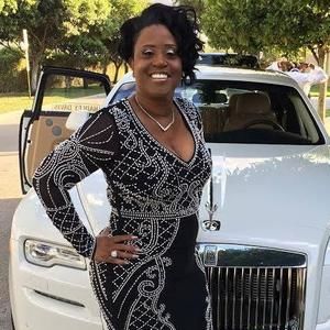 Meet your Posher, Lori